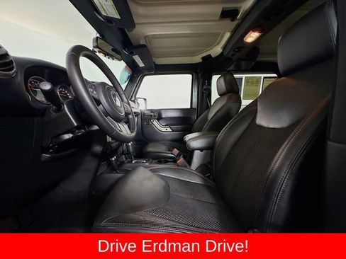 Used 2016 Jeep Wrangler Sahara AWD/4WD image 6