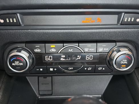 Used 2017 MAZDA CX-5 Touring FWD image 28
