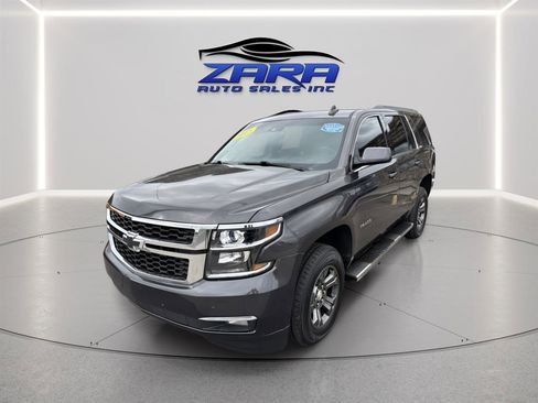 Used 2015 Chevrolet Tahoe LT w/ Luxury Package image 2