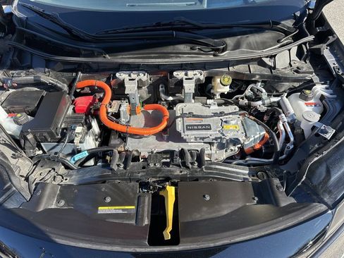 Used 2023 Nissan Ariya AWD image 34