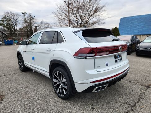 New 2026 Volkswagen Atlas Cross Sport SEL Premium R-Line image 3