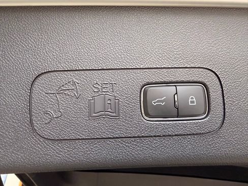 Used 2025 Lincoln Aviator Reserve w/ Luxury Package AWD/4WD image 10