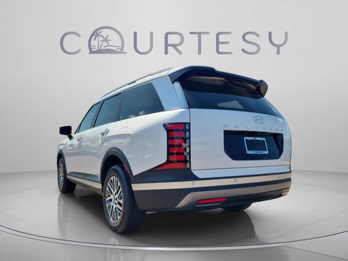 New 2026 Hyundai Palisade SEL FWD image 2