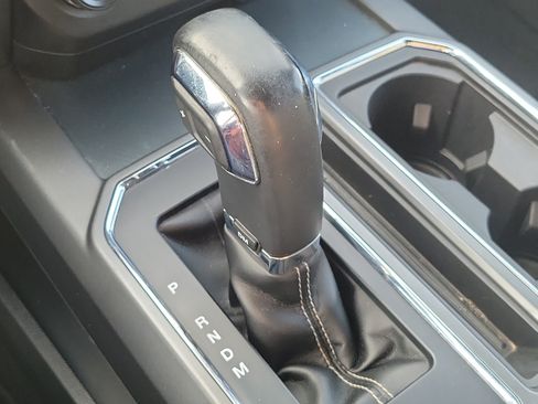 Used 2019 Ford F150 XLT w/ Equipment Group 302A Luxury AWD/4WD image 29
