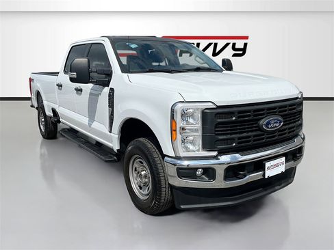 Used 2023 Ford F250 XL w/ XL Chrome Package image 1