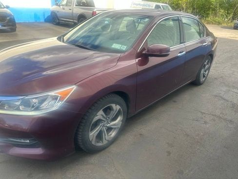 Used 2017 Honda Accord EX-L image 4