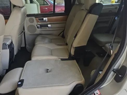 Used 2014 Land Rover LR4 HSE LUX AWD/4WD image 5