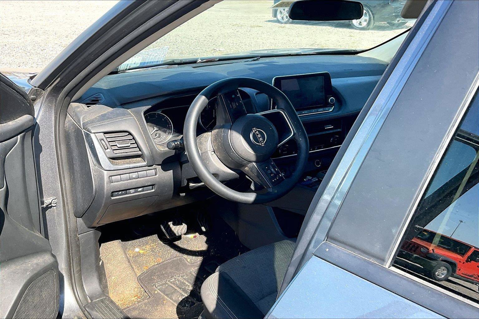 Certified 2024 Nissan Rogue SV AWD/4WD image 8