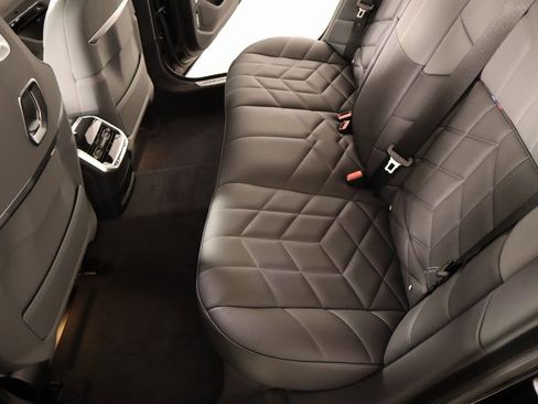 New 2025 BMW 760i xDrive image 13