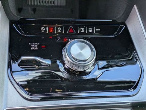 New 2026 Jeep Grand Wagoneer 4WD image 22