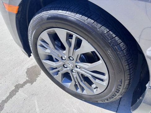 Used 2026 Honda Odyssey Touring image 8