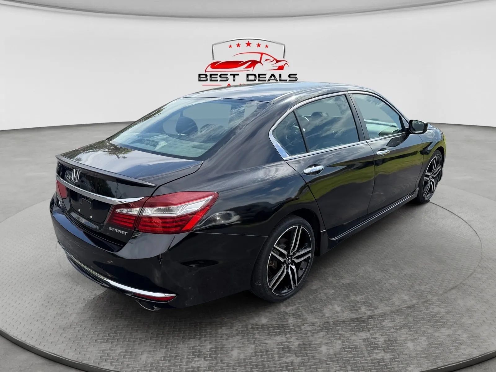 Used 2017 Honda Accord Sport image 8