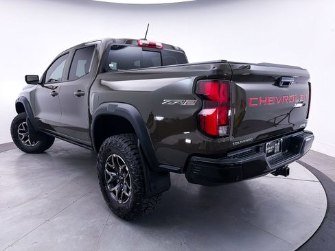 Used 2023 Chevrolet Colorado ZR2 w/ ZR2 Convenience Package III AWD/4WD image 4