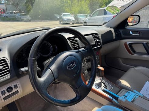 Used 2005 Subaru Outback 2.5i Limited AWD/4WD image 11