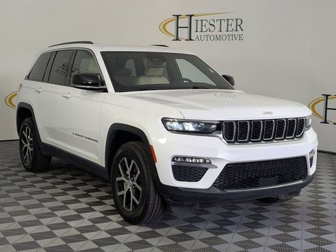 Used 2024 Jeep Grand Cherokee Limited image 2