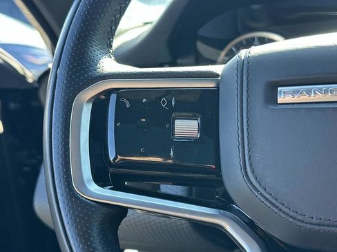 Used 2022 Land Rover Range Rover Evoque R-Dynamic S AWD/4WD image 18