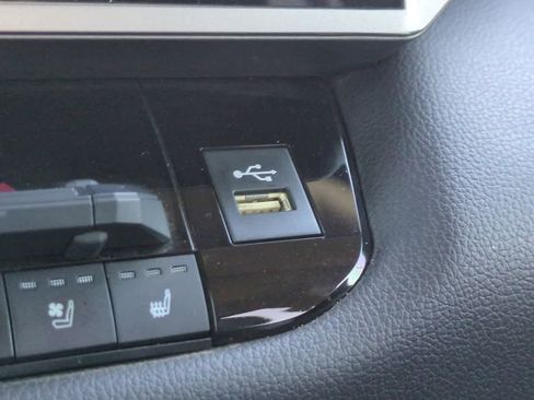 Used 2023 Toyota Tundra Limited w/ Power Package image 21