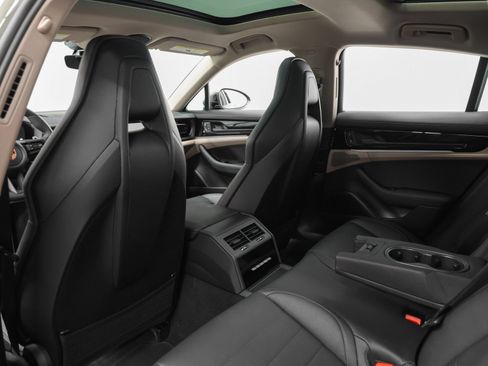Certified 2026 Porsche Panamera 4 AWD/4WD image 42