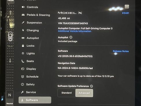 Used 2022 Tesla Model X image 26