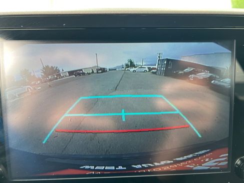 Used 2021 Toyota C-HR LE FWD image 22