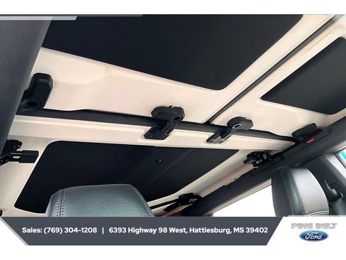 Used 2024 Ford Bronco Wildtrak AWD/4WD image 16