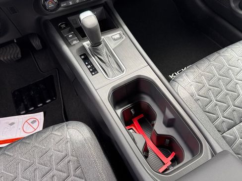 New 2026 Nissan Kicks SV AWD/4WD image 17