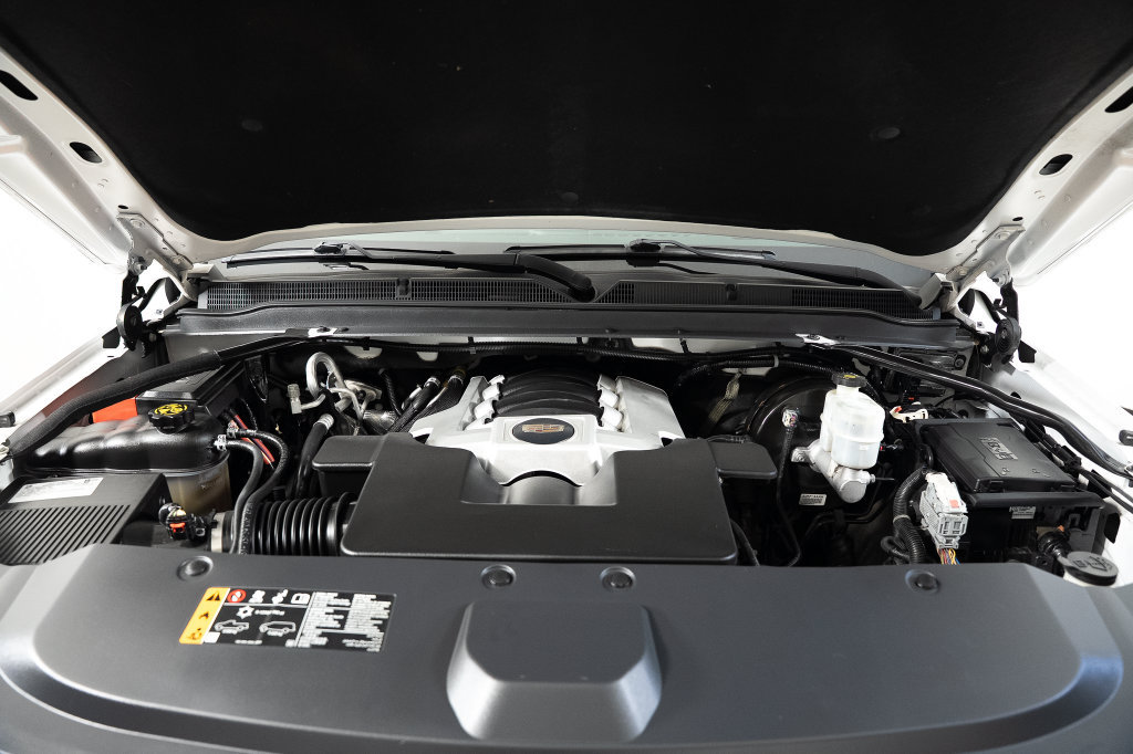 Used 2020 Cadillac Escalade Premium Luxury RWD image 38