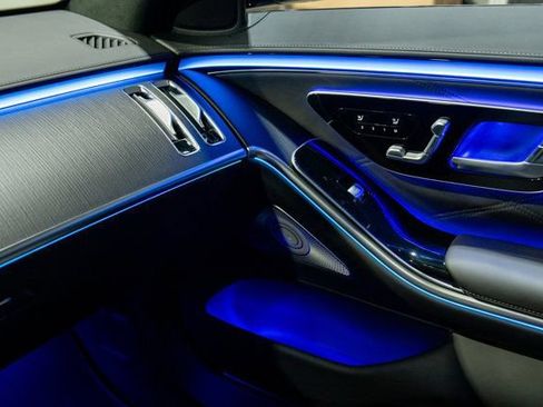 Used 2025 Mercedes-Benz S 63 AMG S image 18