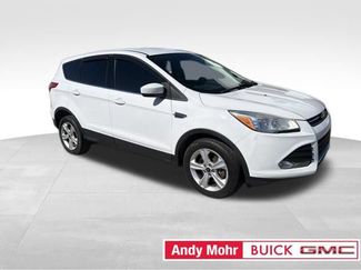 Used 2016 Ford Escape SE w/ SE Cold Weather Package AWD/4WD video 2