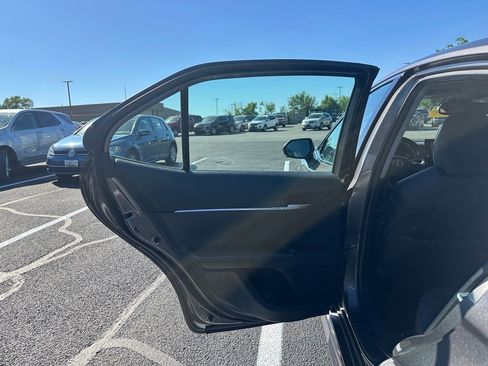 Used 2024 Toyota Camry XSE FWD image 9