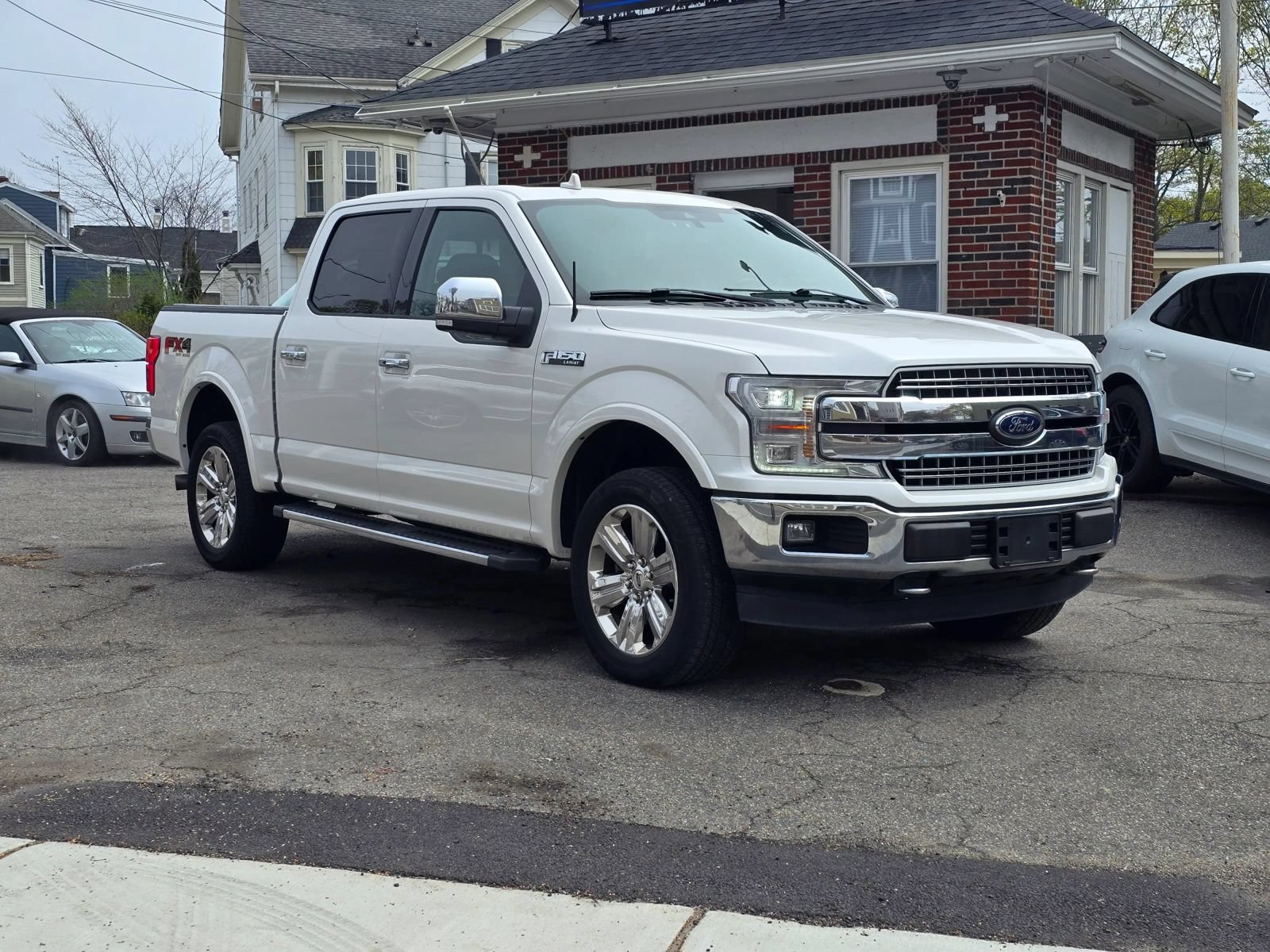 Used 2018 Ford F150 Lariat w/ Equipment Group 502A Luxury AWD/4WD image 1