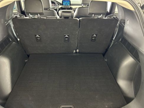 Used 2020 Ford Escape SEL image 34