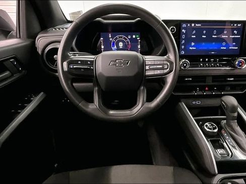 Used 2023 Chevrolet Colorado Trail Boss w/ Technology Package AWD/4WD image 6