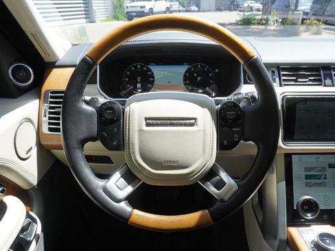 Used 2019 Land Rover Range Rover Supercharged AWD/4WD image 10