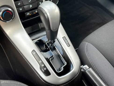Used 2016 Chevrolet Cruze LT FWD image 30
