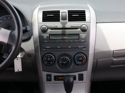 Used 2011 Toyota Corolla LE FWD image 36