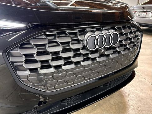 Used 2025 Audi Q5 Prestige AWD/4WD image 31