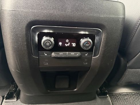 Used 2025 GMC Yukon Denali image 19