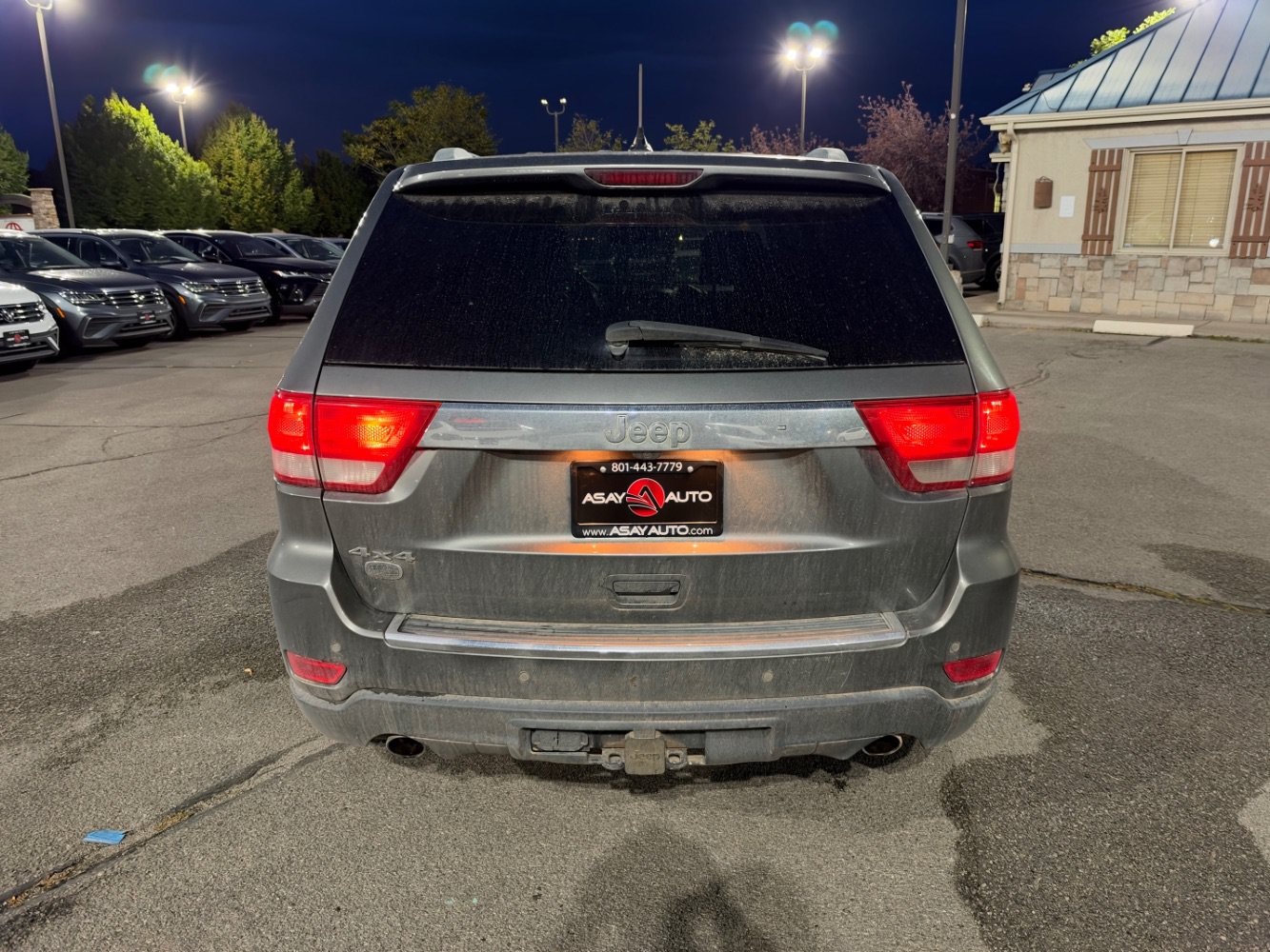 Used 2012 Jeep Grand Cherokee Overland AWD/4WD image 4