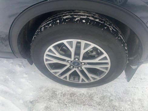 Used 2022 Ford Escape SEL w/ Technology Package image 5