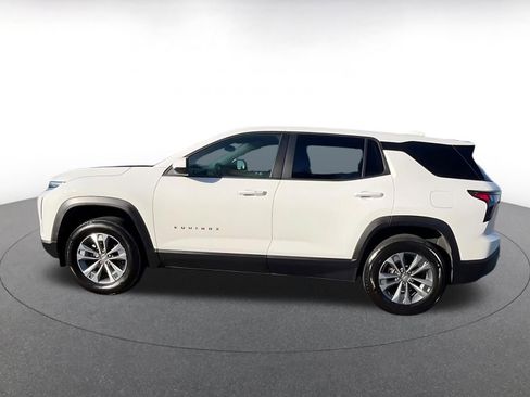 Used 2025 Chevrolet Equinox LT image 9