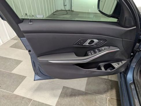 Used 2025 BMW 330i Sedan w/ Convenience Package RWD image 13