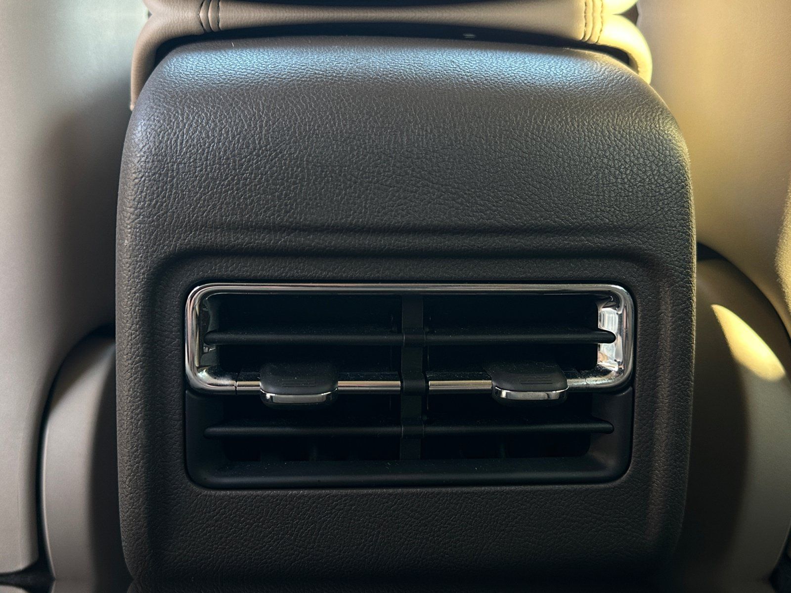 Used 2022 Lincoln Corsair FWD image 20