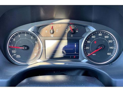 Used 2023 GMC Acadia SLE w/ Driver Convenience Package image 13