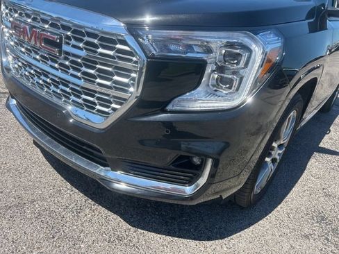 Used 2023 GMC Terrain Denali AWD/4WD image 9
