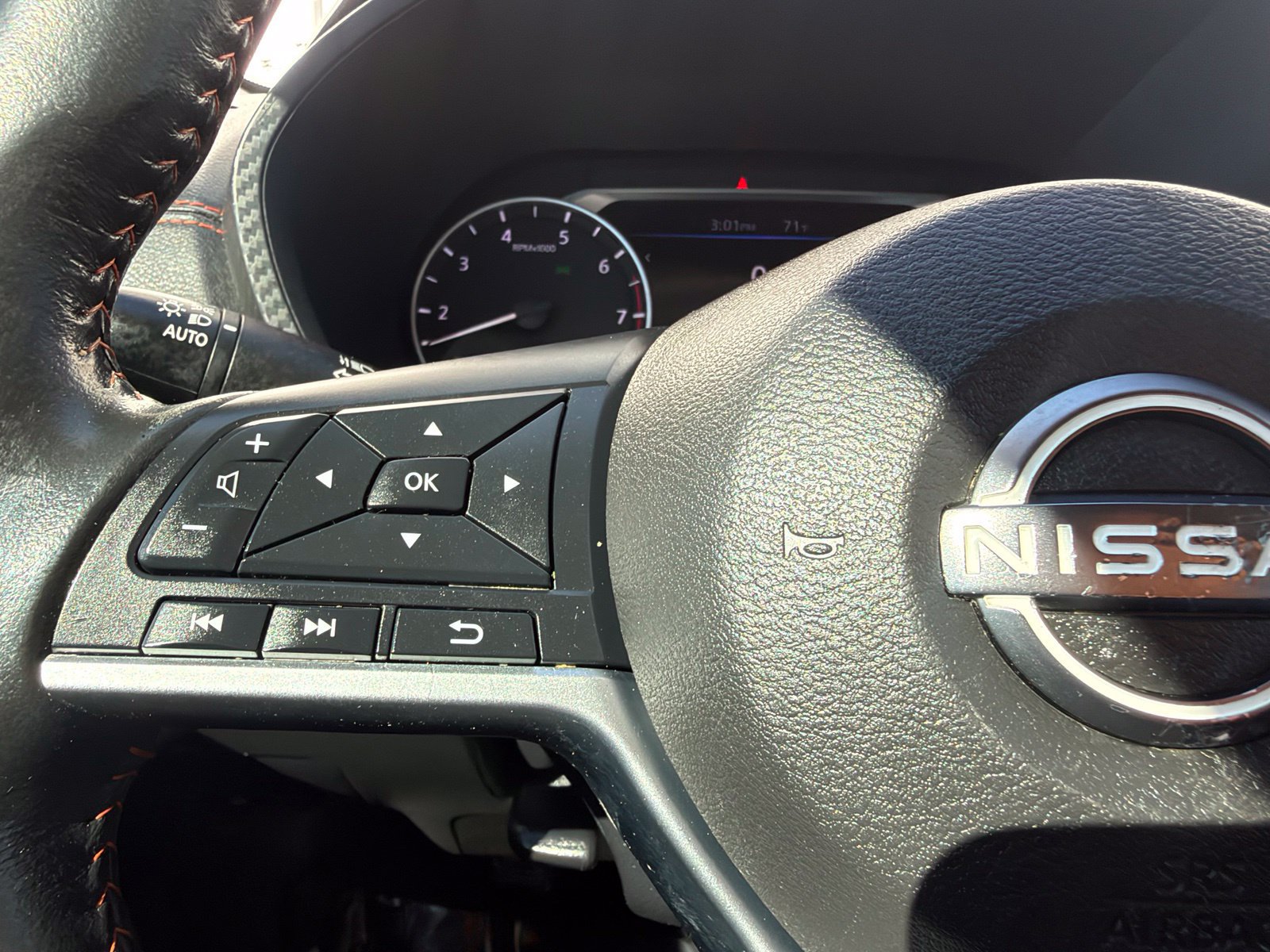 Used 2024 Nissan Sentra SR FWD image 15