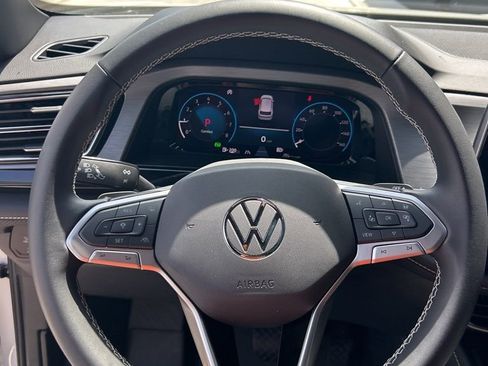 Used 2026 Volkswagen Atlas Cross Sport SE image 8