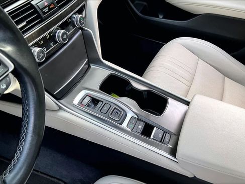 Used 2022 Honda Accord EX-L image 17