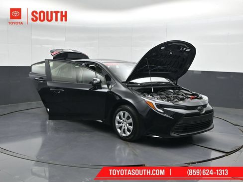 Used 2026 Toyota Corolla LE FWD image 56