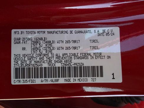 Used 2024 Toyota Tacoma TRD Off-Road image 32